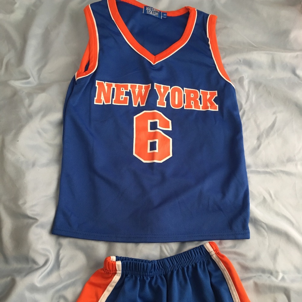 Knicks mesh two piece outfit Boys Size 6 7 Sporty